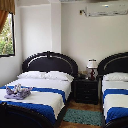 Hostal Cormorant Flightless بويرتو أيورا المظهر الخارجي الصورة