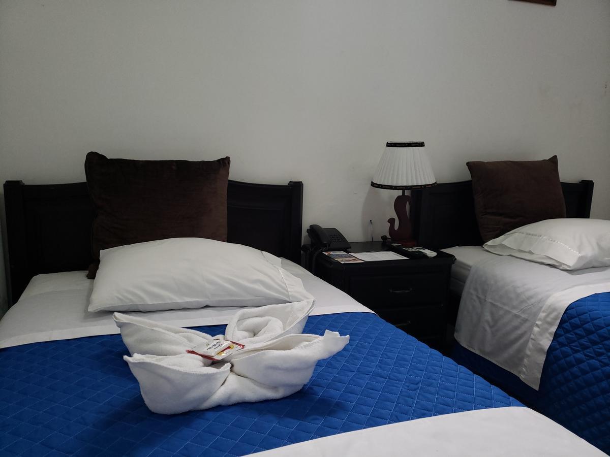 Hostal Cormorant Flightless بويرتو أيورا المظهر الخارجي الصورة