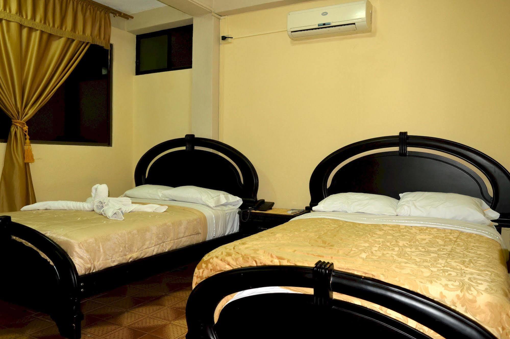 Hostal Cormorant Flightless بويرتو أيورا المظهر الخارجي الصورة